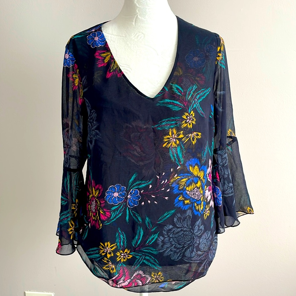 Women’s Cabi Top Size XS